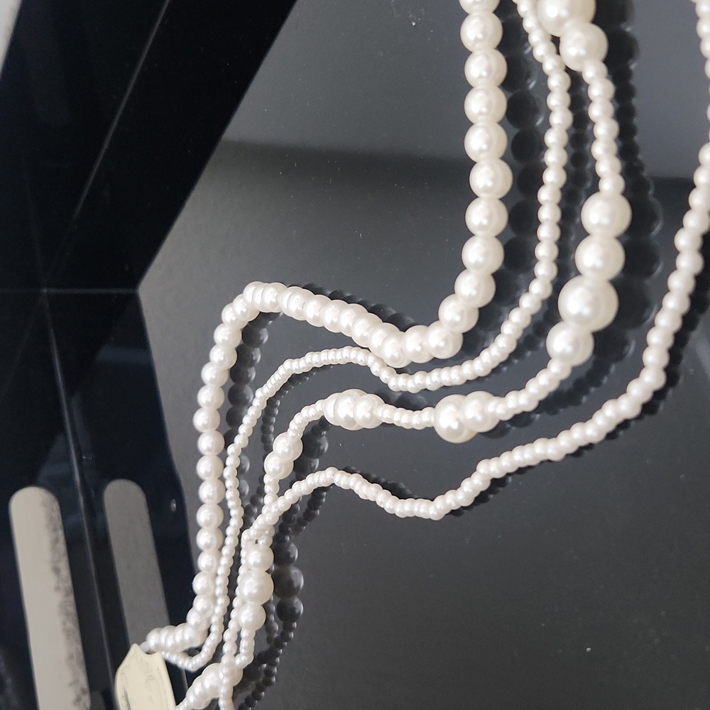 Faux Pearl Hairclip